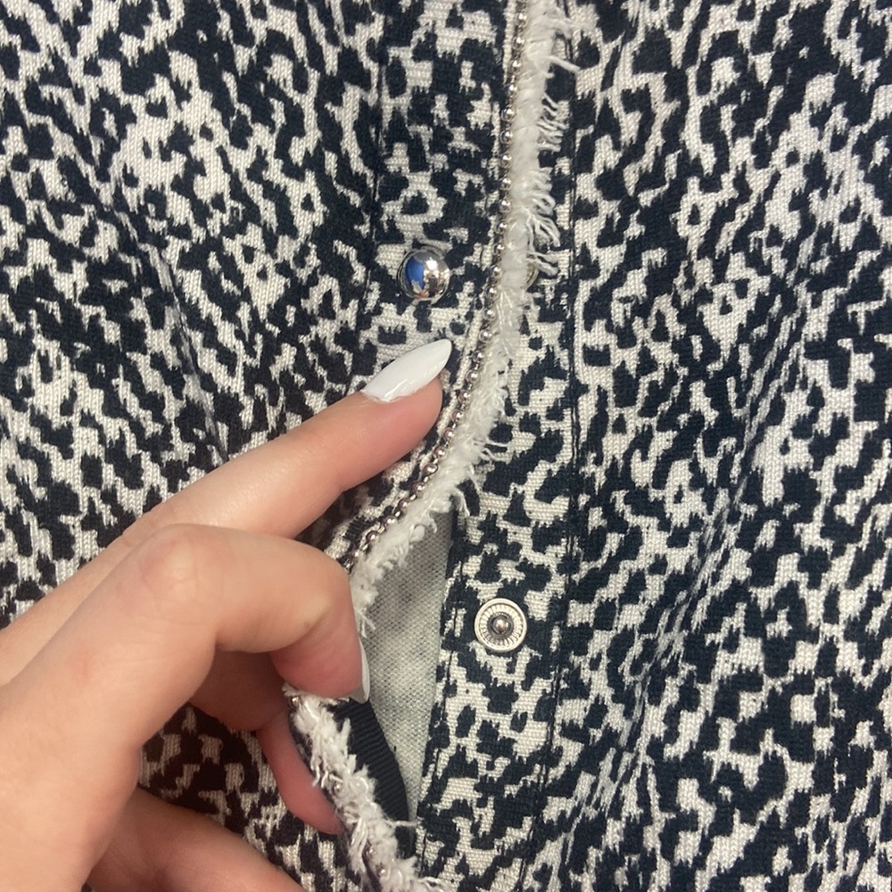 White House Black Market Black and White Cardigan - Picture 5 of 5